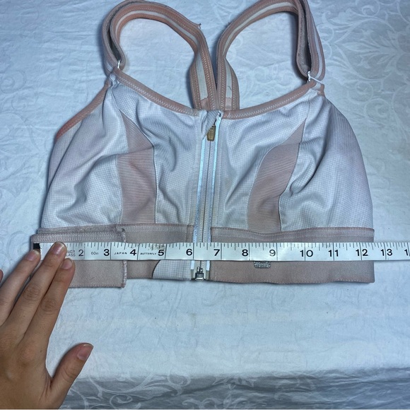 SHEFIT Ultimate Sports Bra in size Luxe (large) White, Tie Dyed in Great Shape - Picture 8 of 16